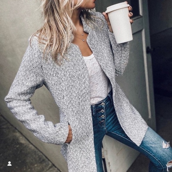 Vici Jackets & Blazers - NWOT Vici Collection Tayshia gray herringbone open front blazer coat